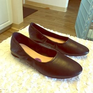 Avec les filles Myrina leather ballet flat!